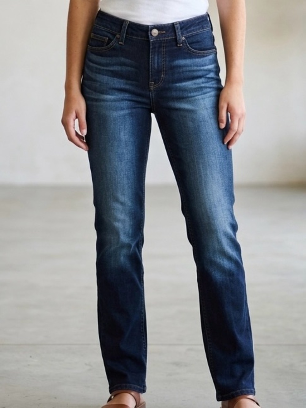 Lee Mid Rise Regular Fit Straight Leg Jeans 6 Dark Wash Denim Like New Classic